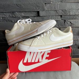 [BRAND NEW] Nike Court Legacy SE Canvas shoes